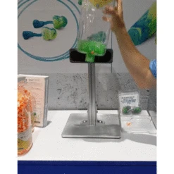 Earjobs -Earjobs EcoStation Refill Gif 3 37ce12b6 359f 4edc a890 b06ed353803a